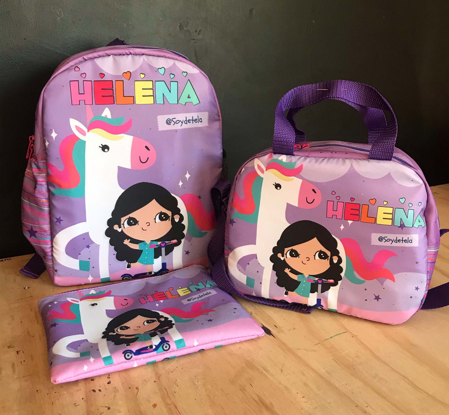 COMBO ESCOLAR MOCHILA PLANA PEQUEÑA