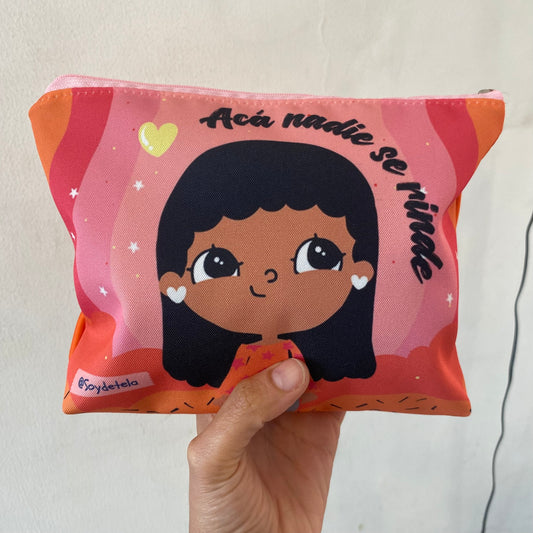 ESTUCHE NADIE SE RINDE